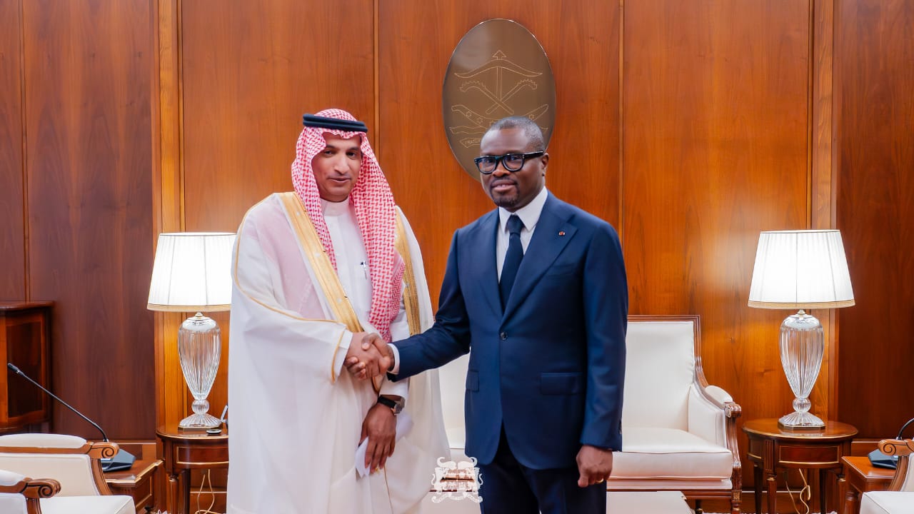 Diplomatie : Treize nouveaux ambassadeurs accrédités auprès du Bénin